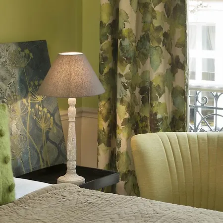 Hotel Le Petit Chomel Parigi