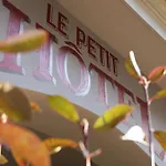 Le Petit Chomel