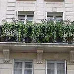 Le Petit Chomel 3* Paris
