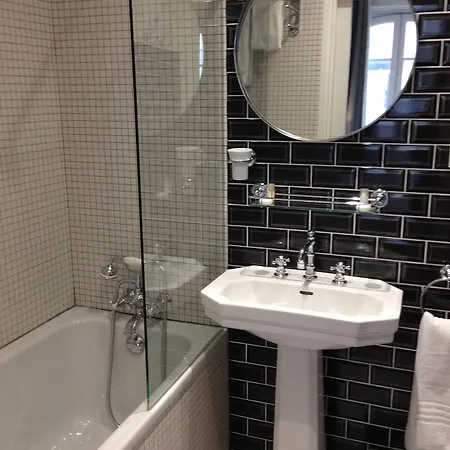 Le Petit Chomel Paris