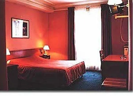 Chomel Hotel 3*