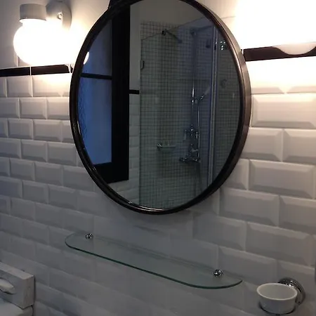 Chomel Hotel Отель 3*