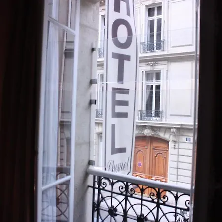 Отель Chomel Hotel 3*