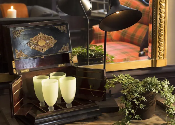 Le Petit Chomel 3* パリ