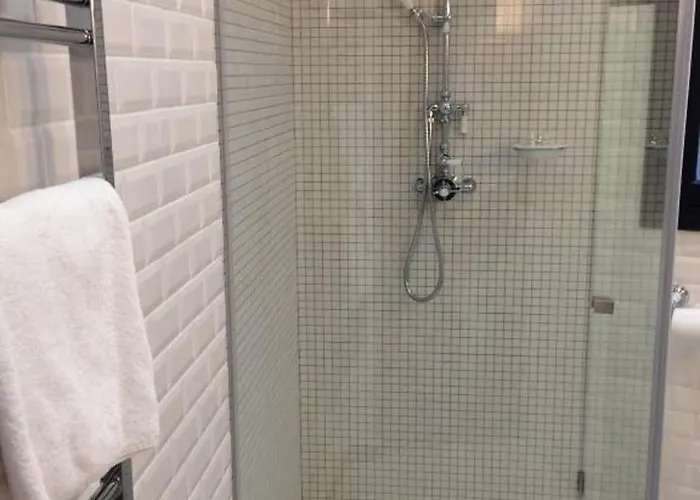 ホテル Le Petit Chomel パリ