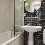 Le Petit Chomel Hotel