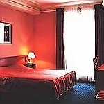 Le Petit Chomel Hotel 3*