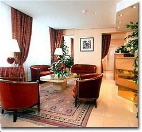 Hotel Le Petit Chomel